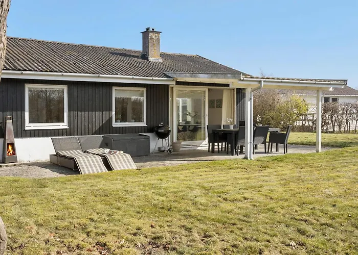 Дом отдыха Beautiful In With Wifi